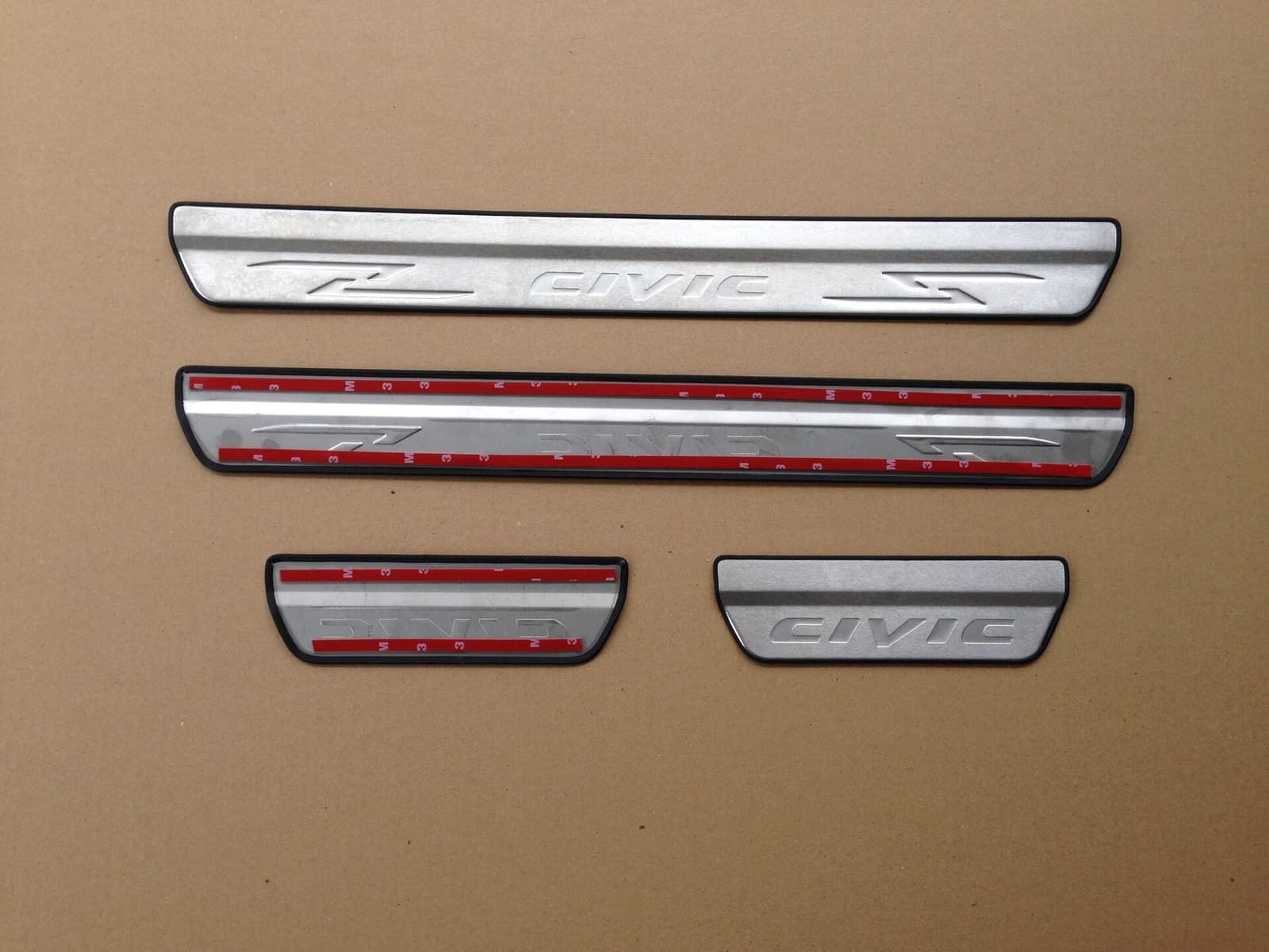 Накладки на пороги Honda Civic 2012- 4