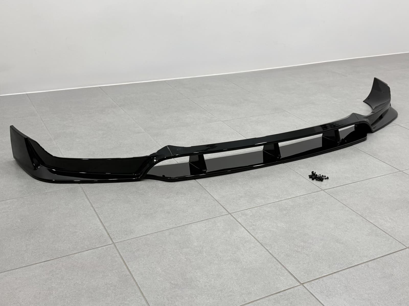 Юбка переднього бампера M paket Paradigm Black Knight для BMW X6 G06 2018-2022, колір чорний глянець 3