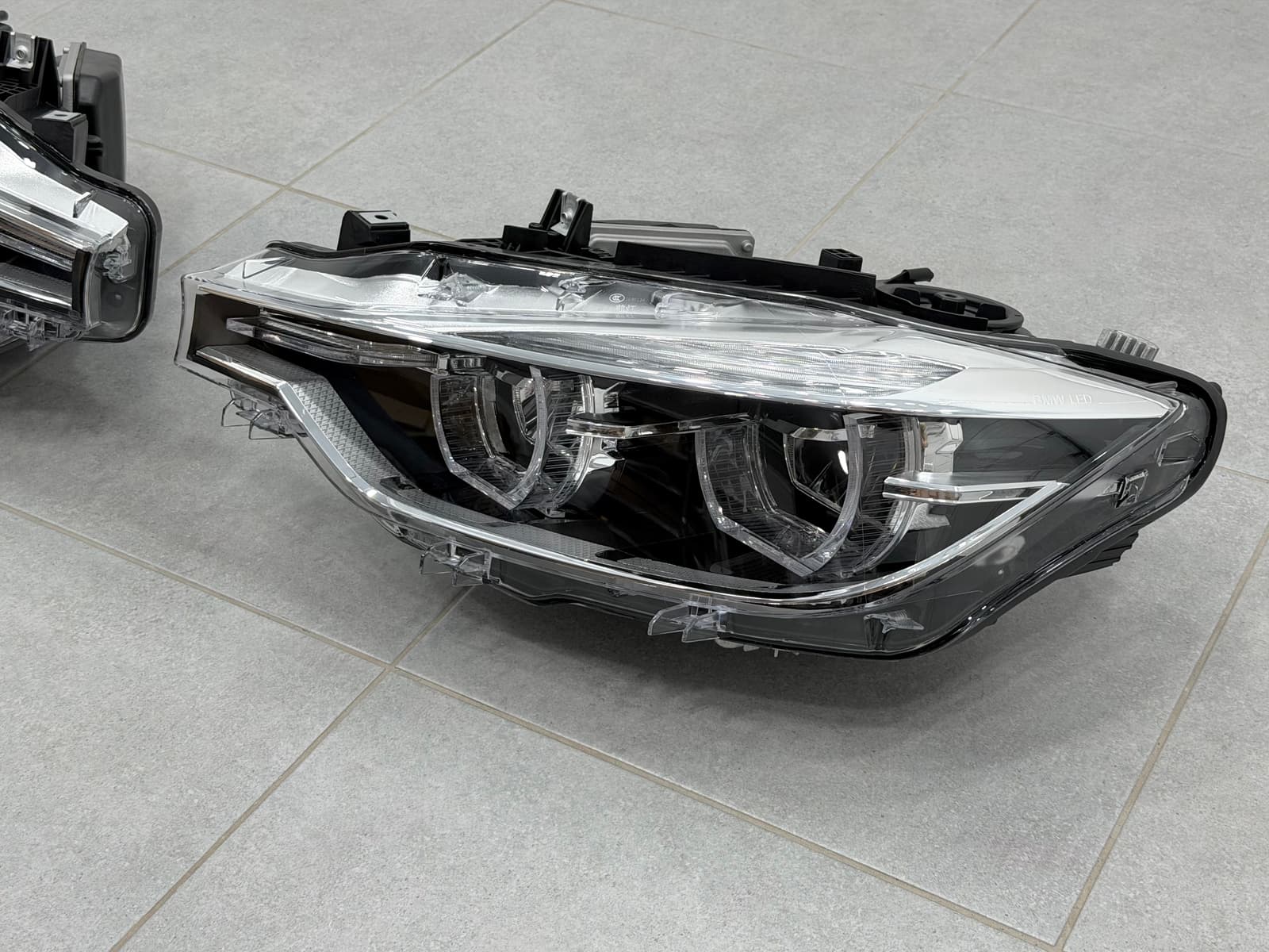 Фари FULL LED LCI для BMW 3 series F30 F31 2012-2018 КСЕНОН В ЛЕД ПІД БЛОК 4