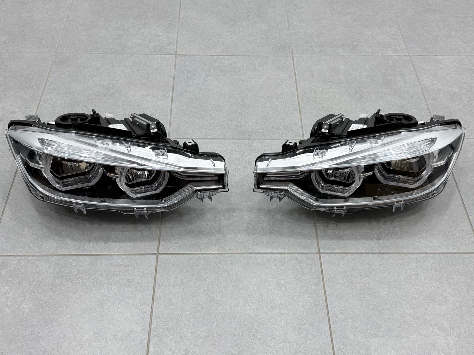 Фари FULL LED LCI для BMW 3 series F30 F31 2012-2018 ГАЛОГЕН В ЛЕД 2