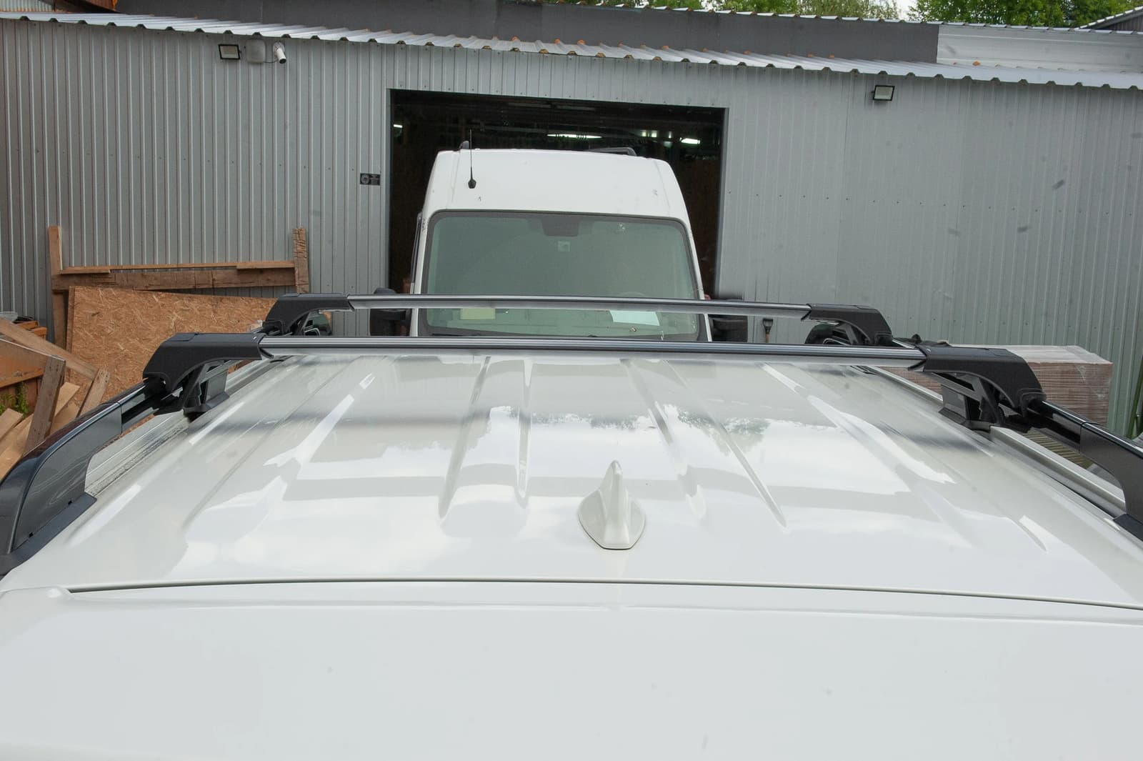 Багажник (поперечини) на звичайні рейлінги без ключа Flybar V1 (2 шт) до 140 см, Сірий 3