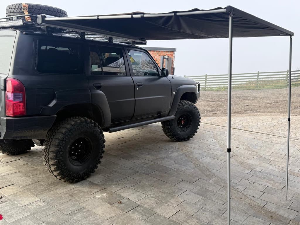 Автомобільна маркіза в алюмінієвому корпусі (Niken) 2.5 x 2.5 м