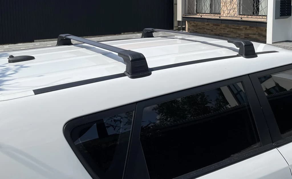 Поперечени у штатні місця під ключ Wingbar V3 (2 шт) Чорні
