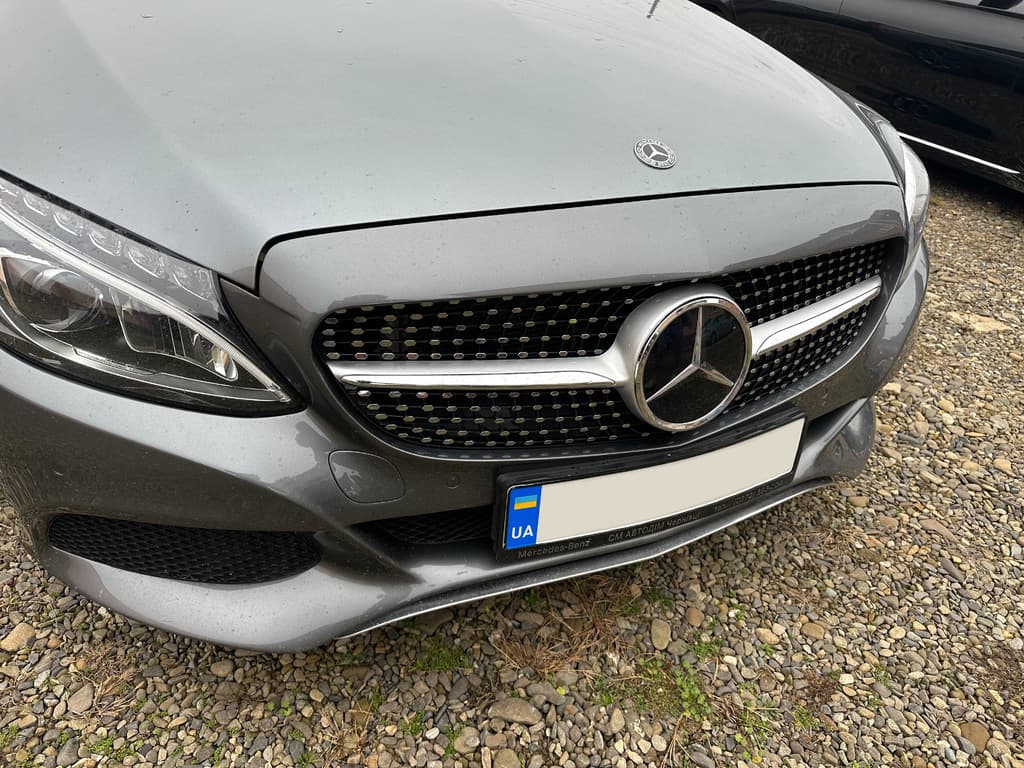 Передня решітка Diamond Silver (для Avantgarde/AMG-Line/C43 AMG) 2018+, без камери