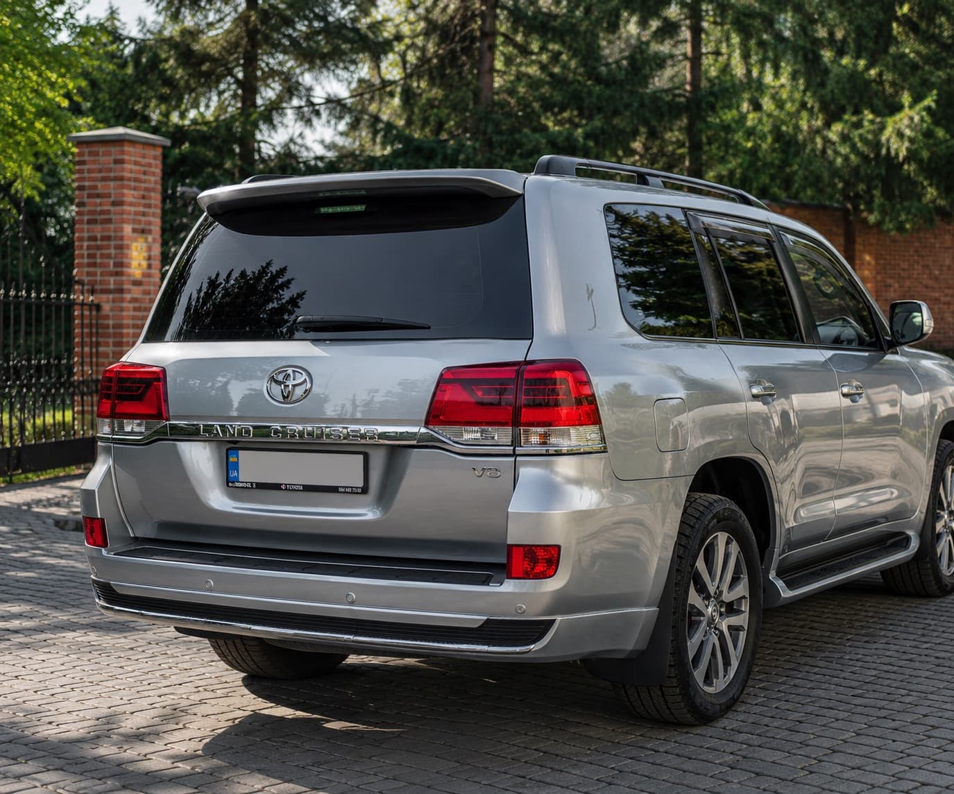 Комплект обвісів 2016-2021 (Executive 2019) Чорний колір 3