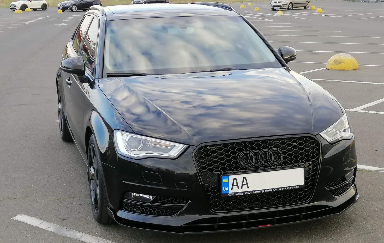 Решітки в бампер Full Black (в стилі RS3) на Audi A3 8V 2012-2016 року 4