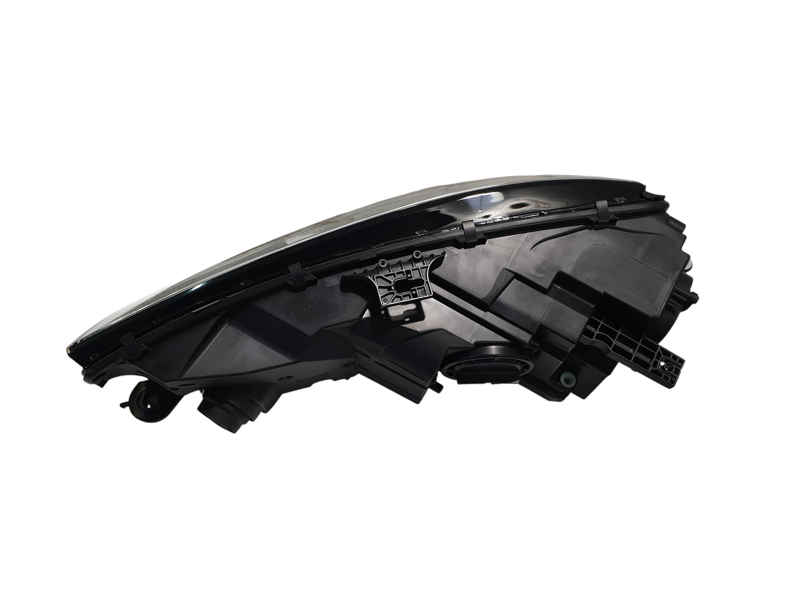 Передні фари (Xenon комплектні) на Audi A4 B9 2015-2019 року 4