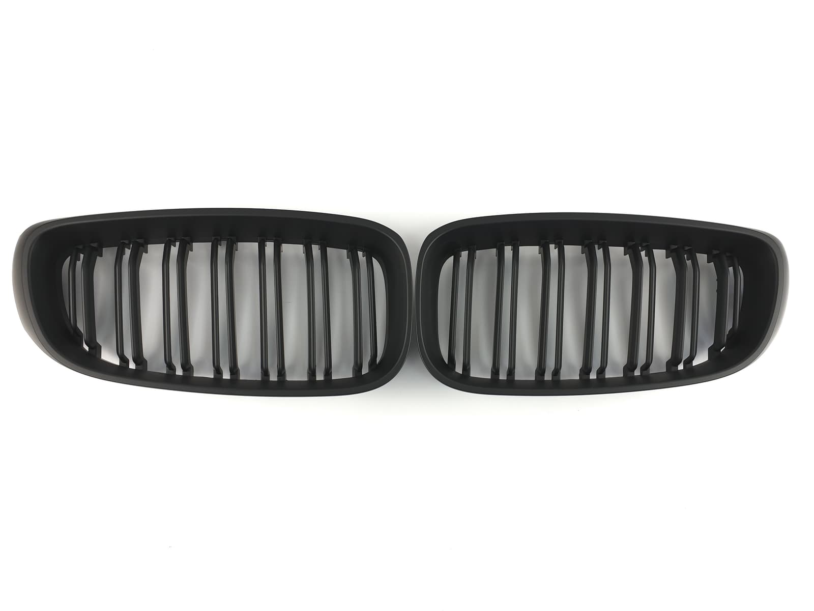 Ніздрі Чорний мат (Подвійні M-Look) на BMW 3 Series (GT) F34 2013-2019 року
