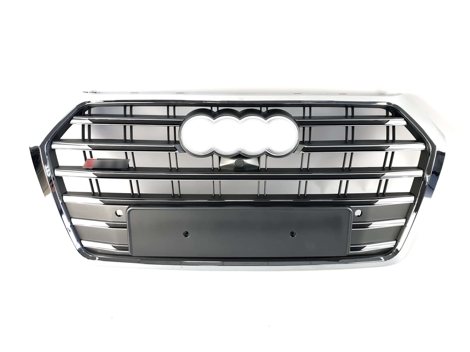 Решітка радіатора Silver Chrome (в стилі SQ5) на Audi Q5 80A 2016-2020 року