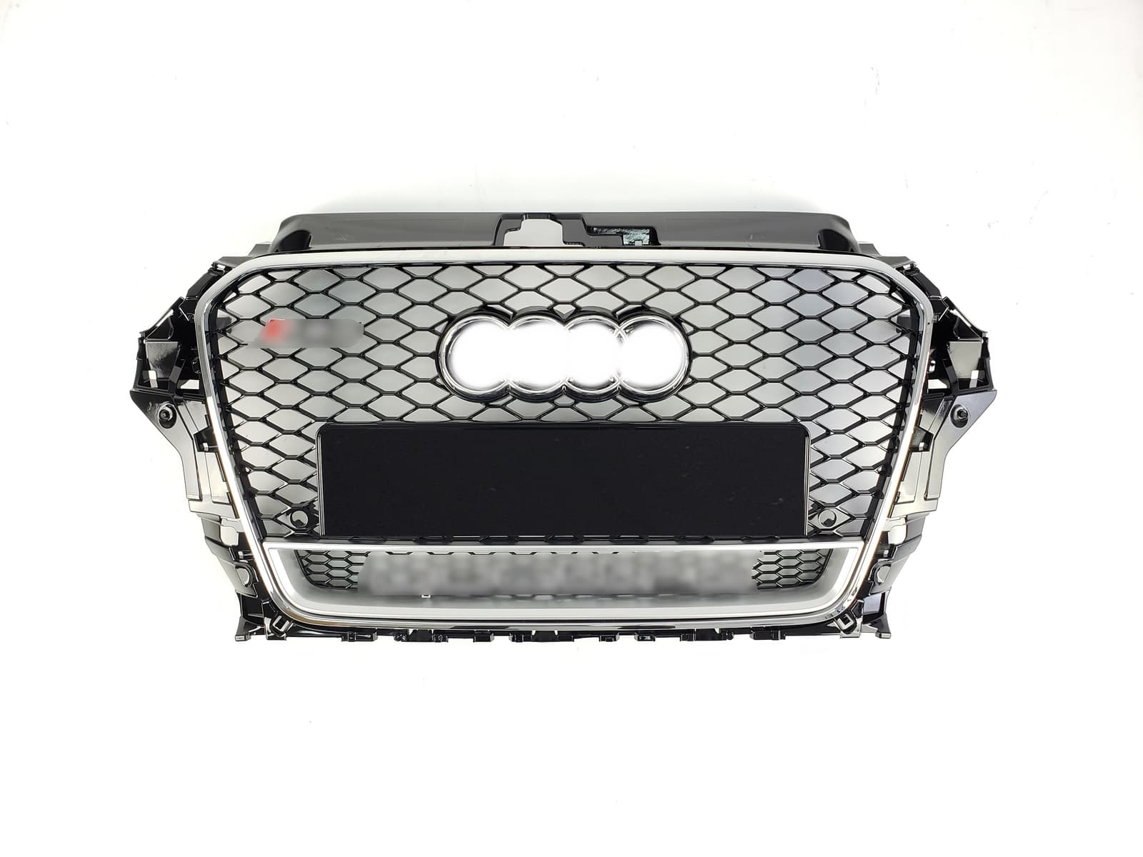 Решітка радіатора Chrome Black (в стилі RS3) на Audi A3 8V 2012-2016 року