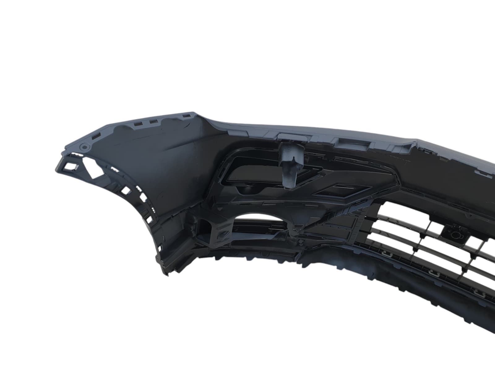 Передній бампер (стиль R-Line) на Volkswagen Tiguan II 2015-2019 року 6