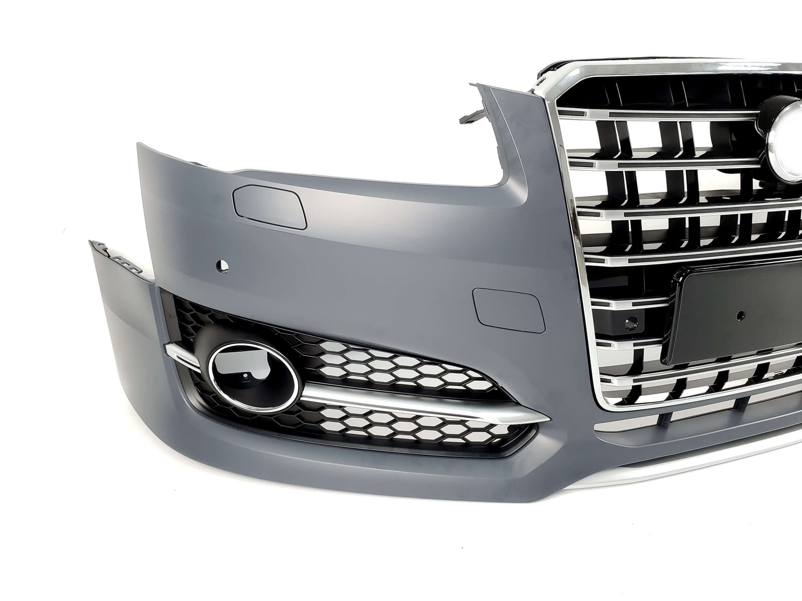 Передній бампер (в стилі S8) Chrome на Audi A8 D4 2014-2017 року 2