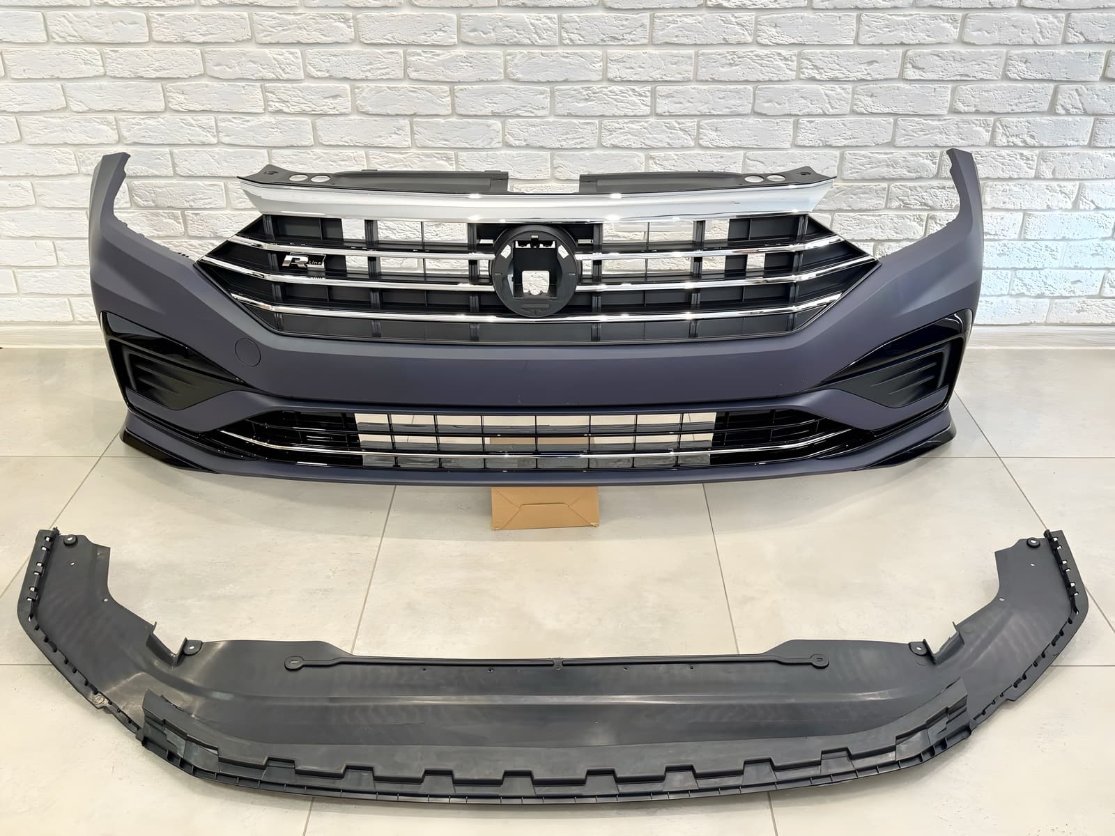 Передній бампер у зборі R-Line для Volkswagen Jetta 7 2018-2022