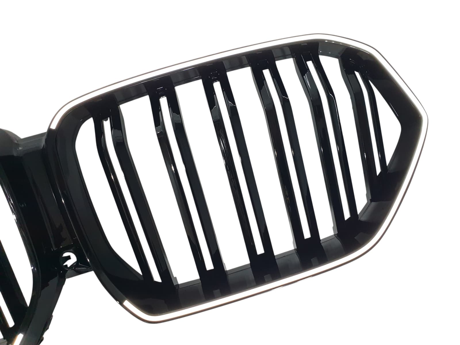 Ніздрі Чорний глянець LED (Iconic Glow) 2bar на BMW X6 G06 2019-2022 року 3