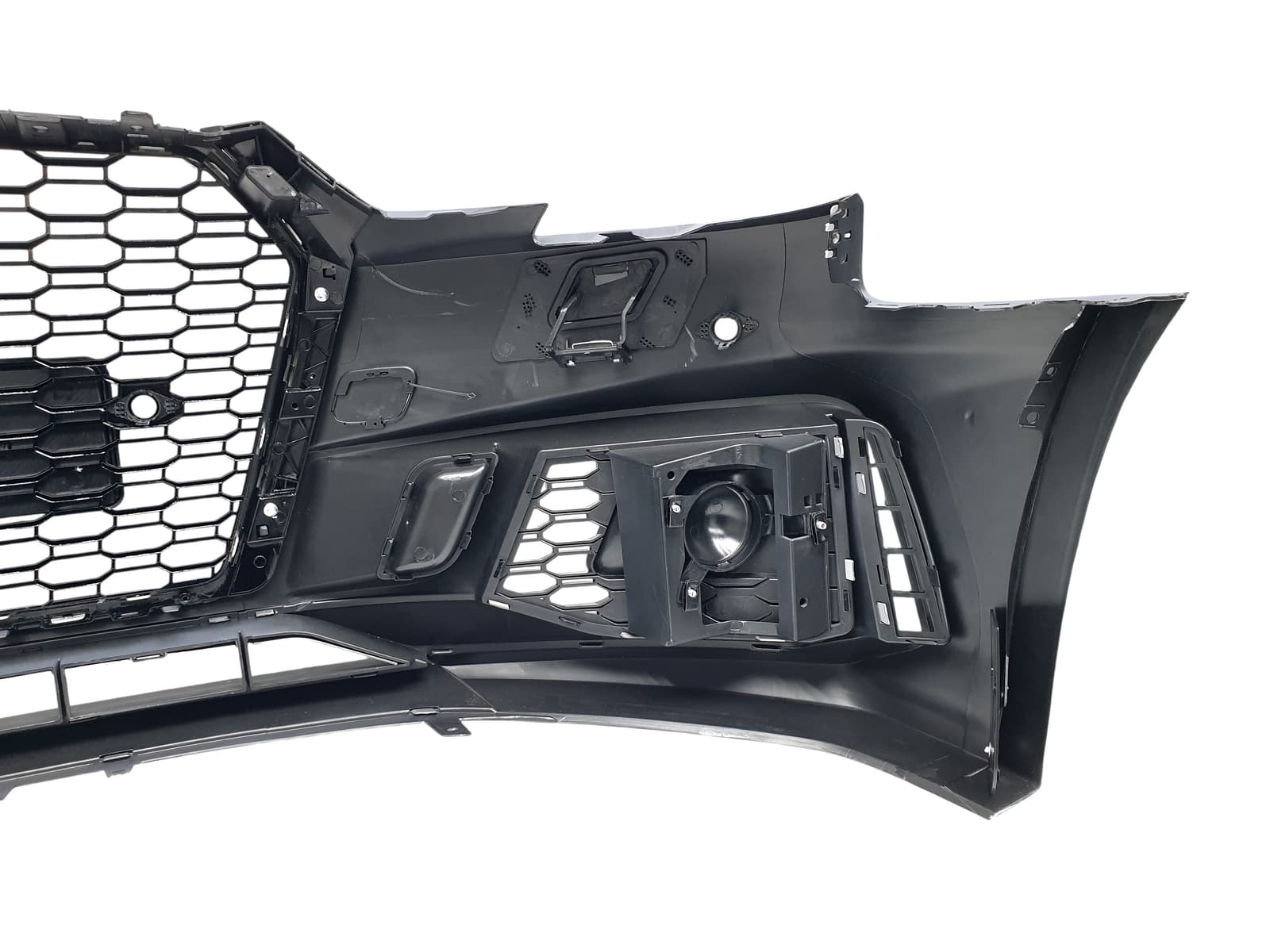 Передній бампер (в стилі RS4 під радари V4) на Audi A4 B9 2015-2019 року 6
