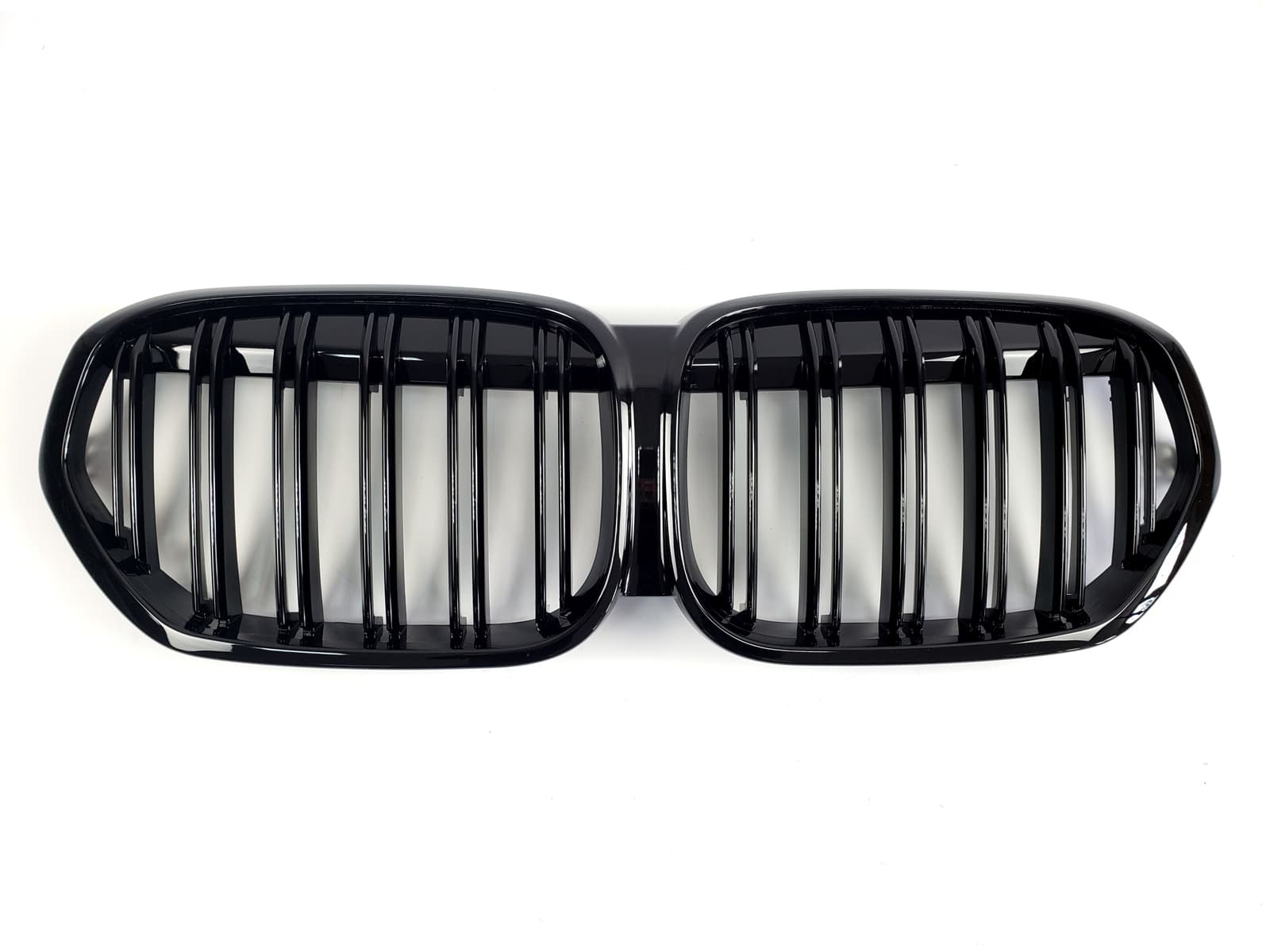 Ніздрі Чорний глянець (Подвійні M-Look) на BMW X1 F48 2019-2022 року