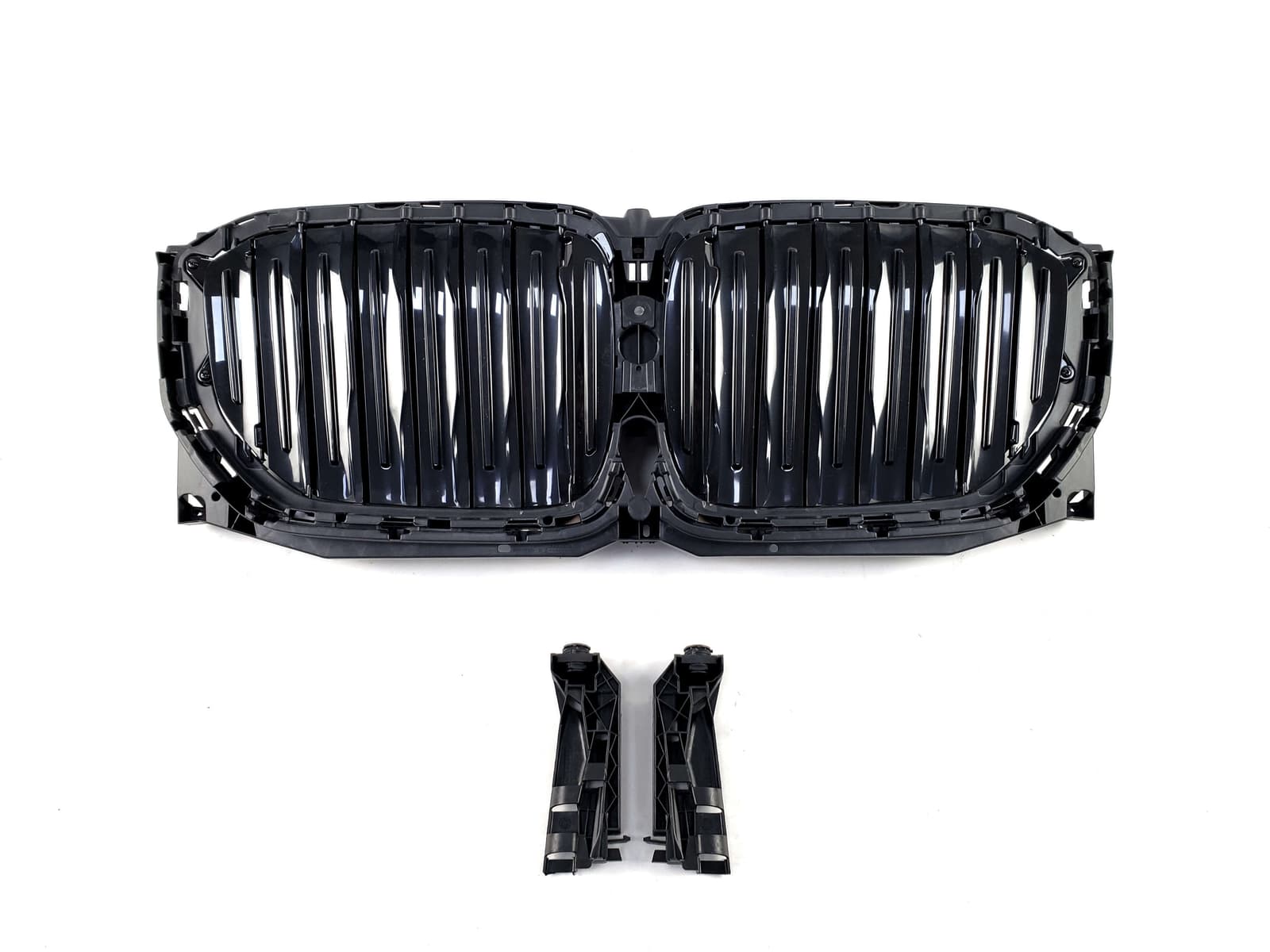 Повітряна заслонка (жалюзі) з моторочиком на BMW X5 G05 2018-2022 року