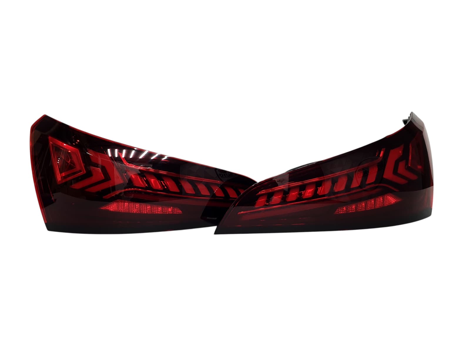 Задні ліхтарі Led (Red) на Audi Q5 8R 2008-2012 року 3