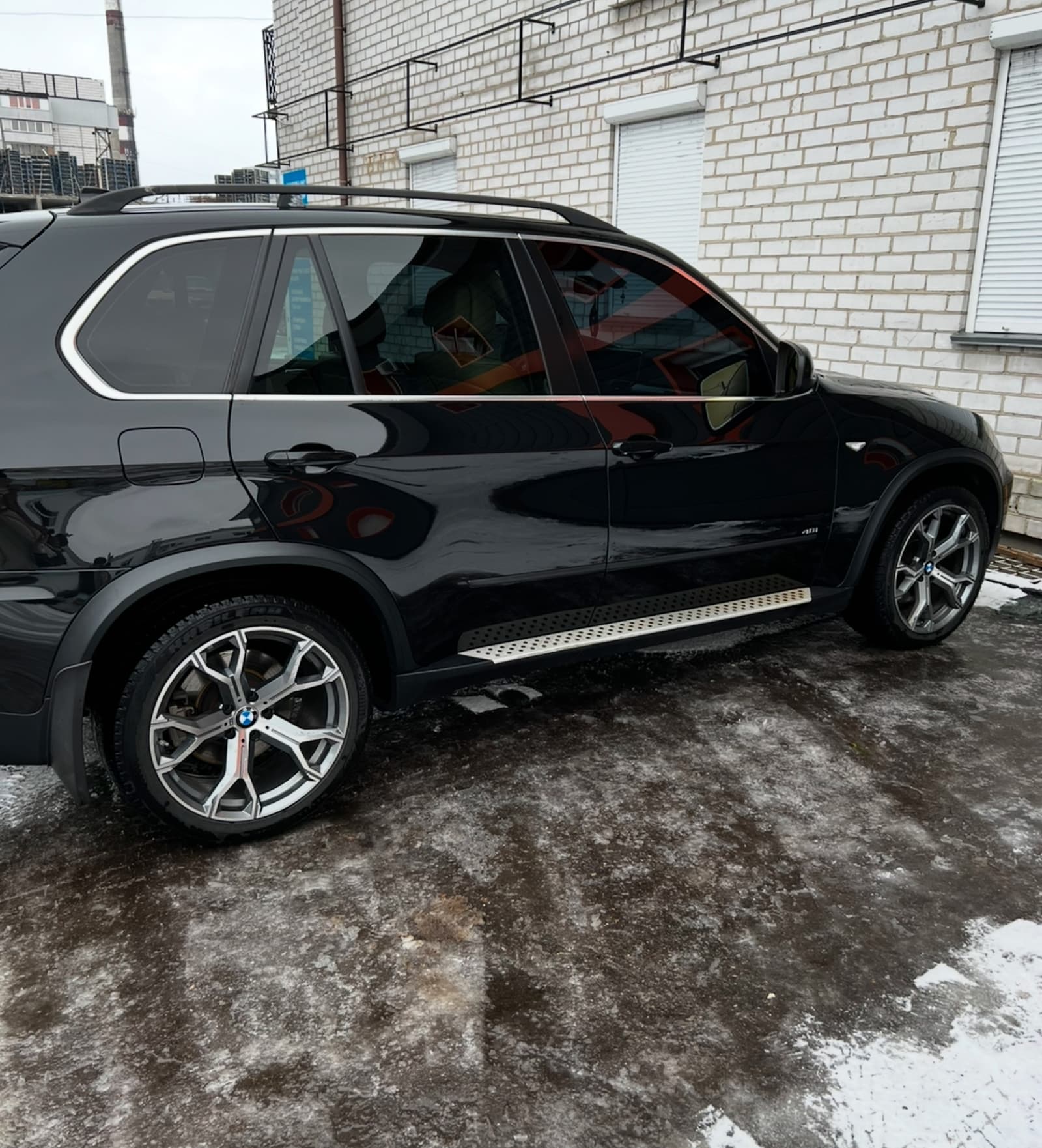 R20 Gray + Chrome (різноширокі) Диски на BMW X5 F15 2013-2018 року 5
