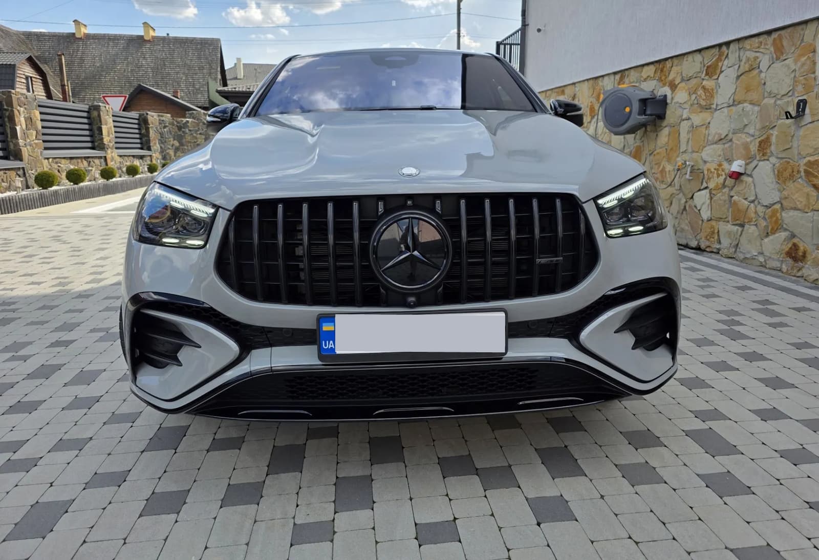 Решітка радіатора GT Full Black (AMG) на Mercedes-Benz GLE-Class W167 2023-2025 року 4