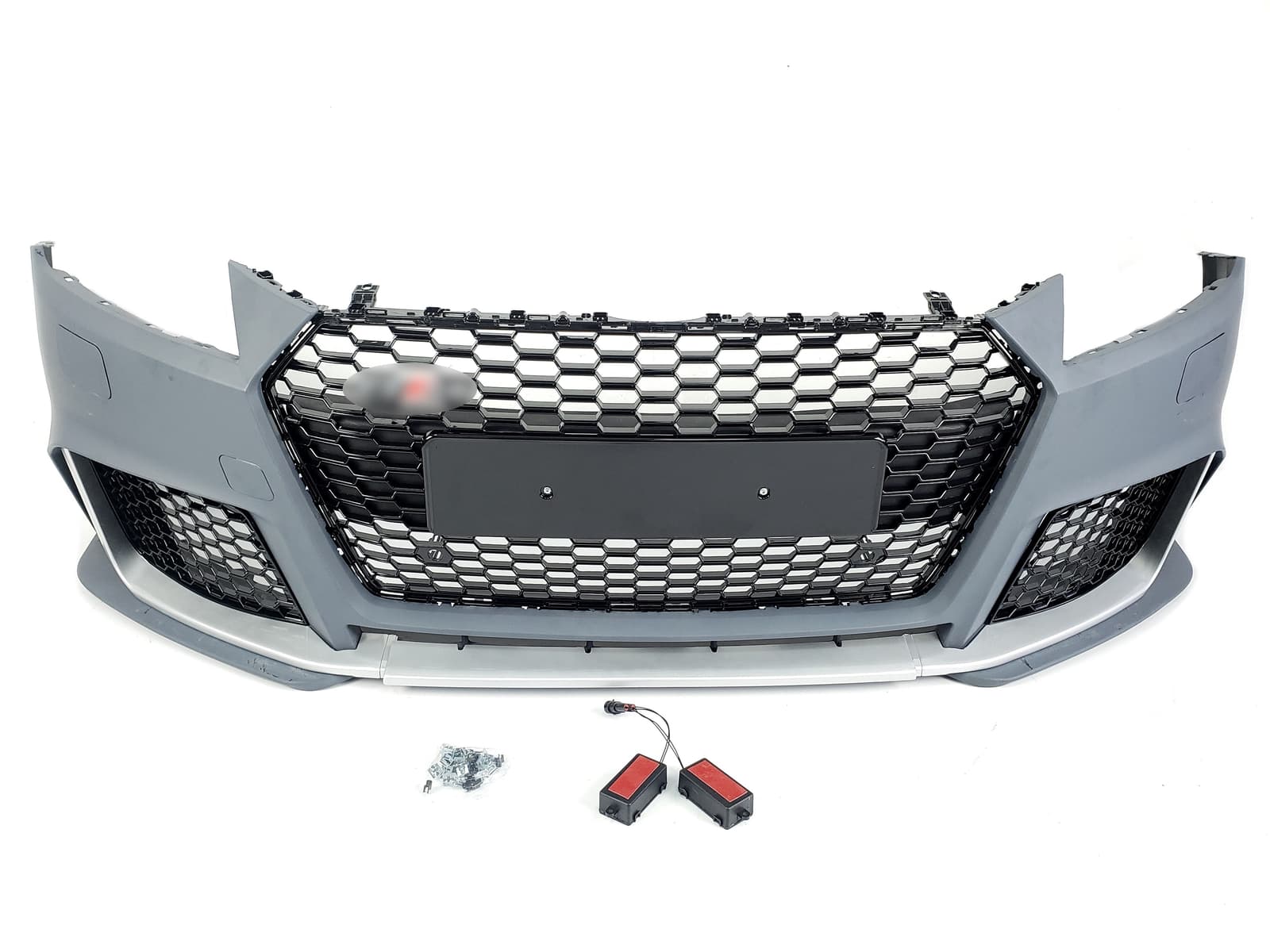 Передній бампер (в стилі TTRS) на Audi TT 8S 2014-2018 року