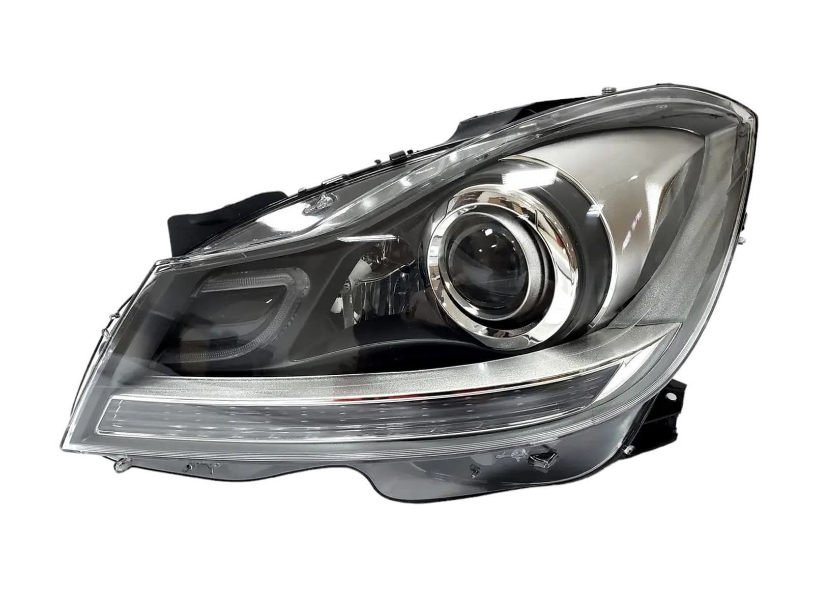 Передні фари (Xenon Adaptive) без блоків на Mercedes-Benz C-Class W204 2007-2014 року 2