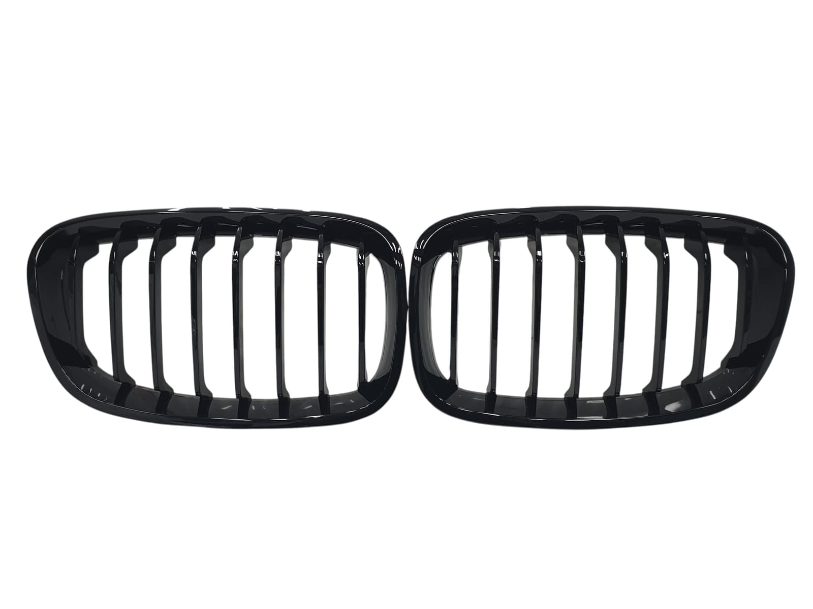 Ніздрі Gloss Black (1 bar) на BMW 1 Series F20 / F21 2011-2015 року