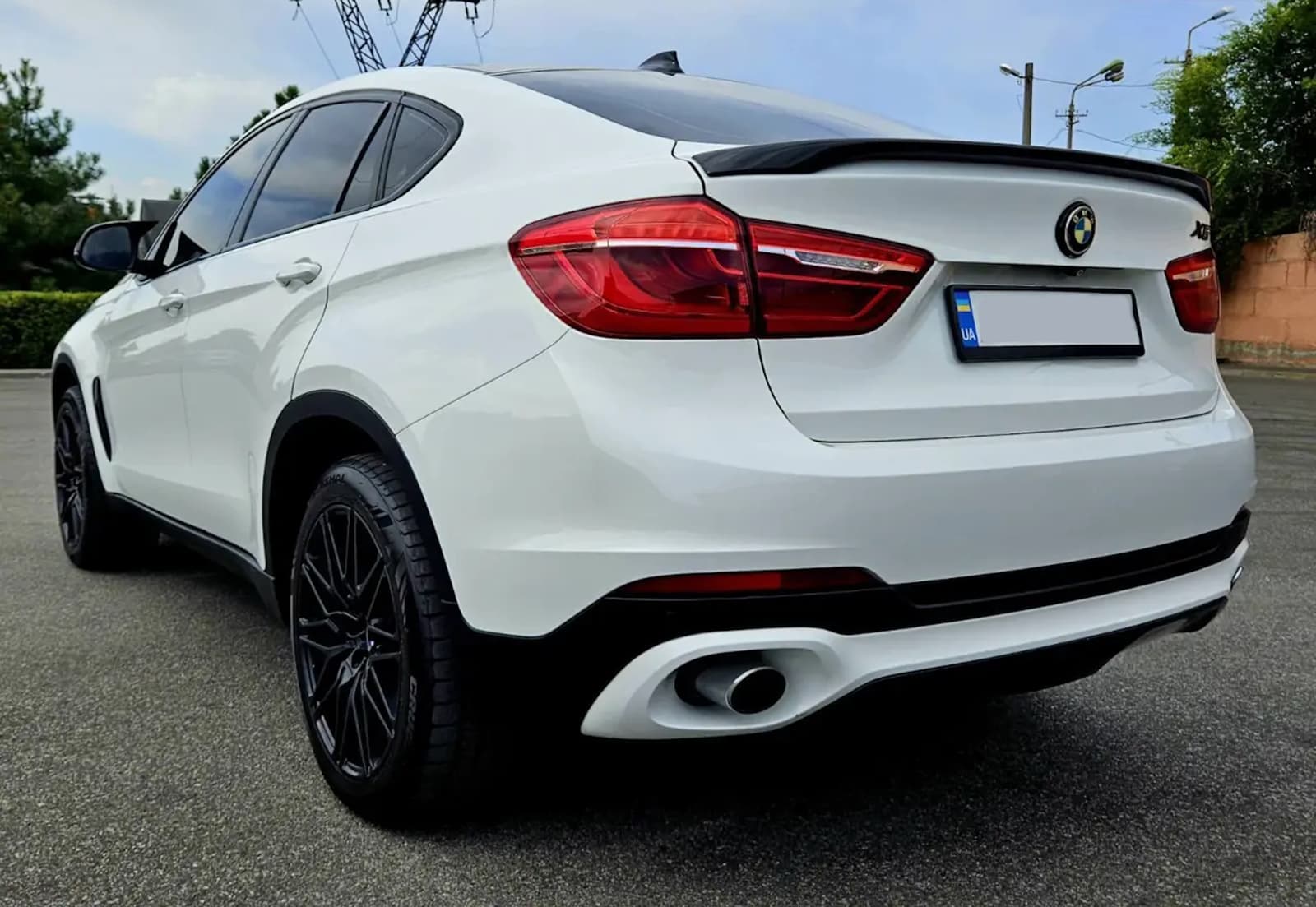Спойлер Чорний глянець V2 на BMW X6 F16 2014-2018 року 6