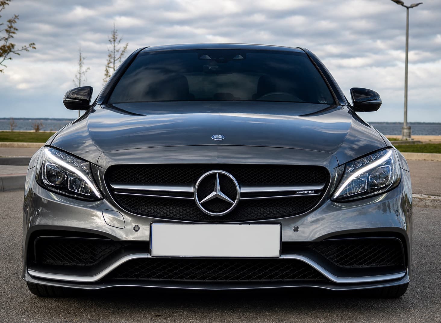 Передній бампер в зборі (AMG C63-designs 2014-2018)