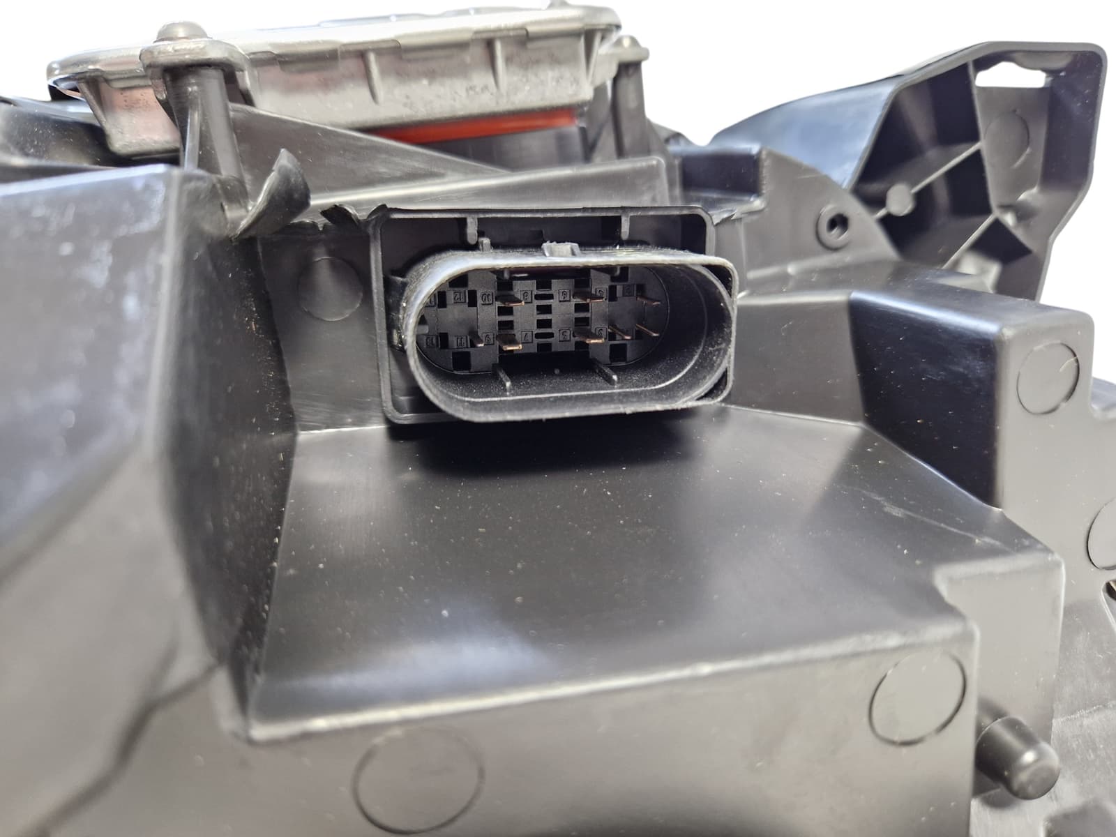 Передні фари Bi-Xenon (LH) комплектна на Mercedes-Benz ML-Class W166 2011-2015 року 5