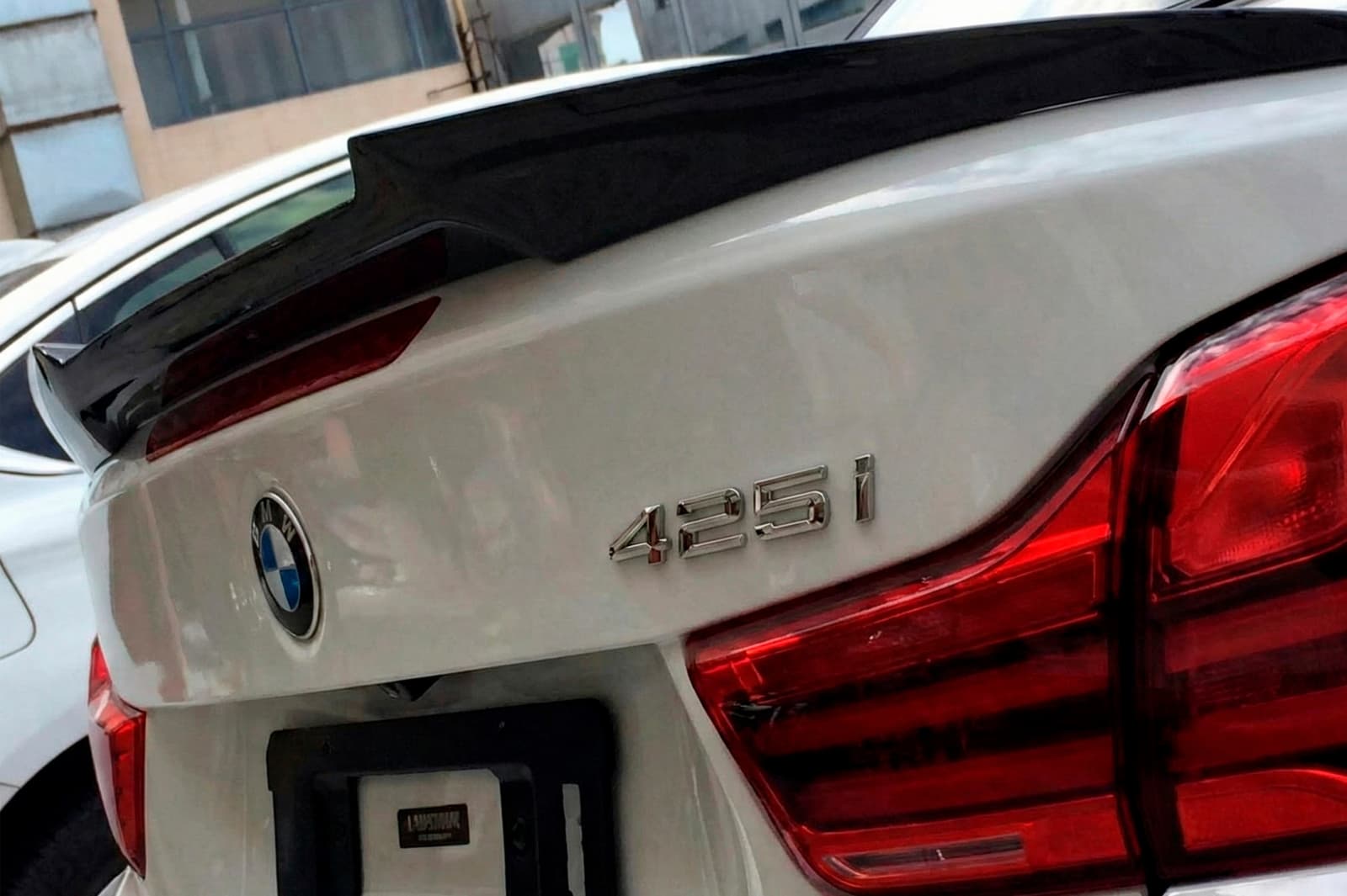 Спойлер M4-Style (для F33, чорний глянець)