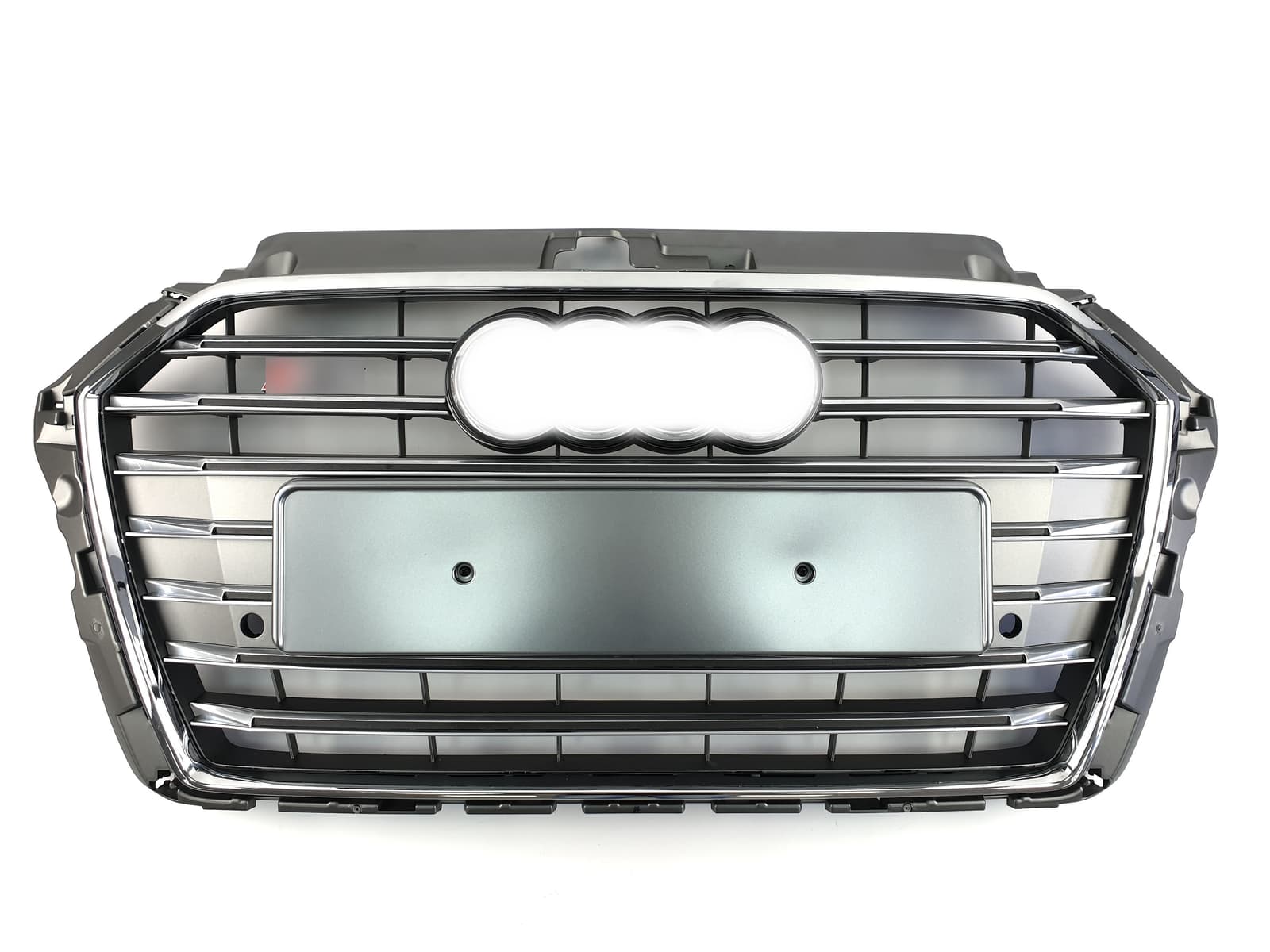 Решітка радіатора Silver Chrome (в стилі S3) на Audi A3 8V 2016-2020 року