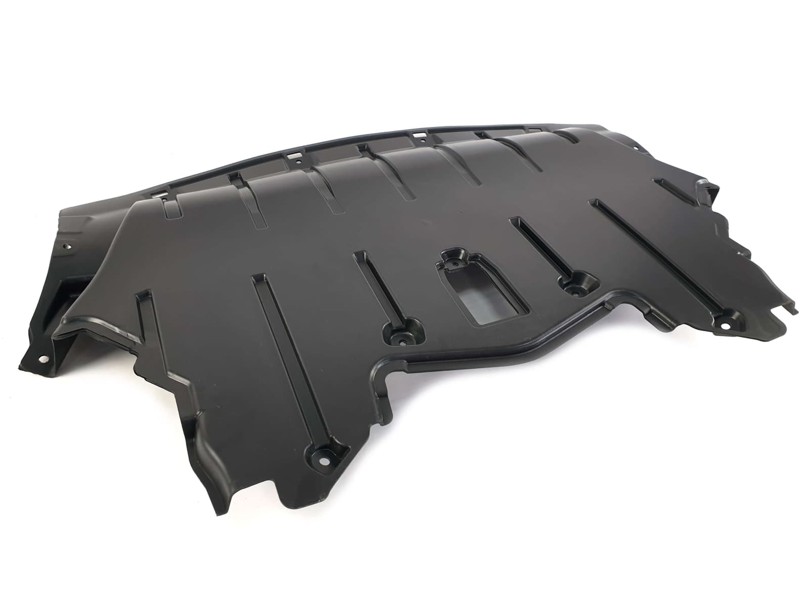Захист двигуна на BMW X5 E70 2010-2013 року 3