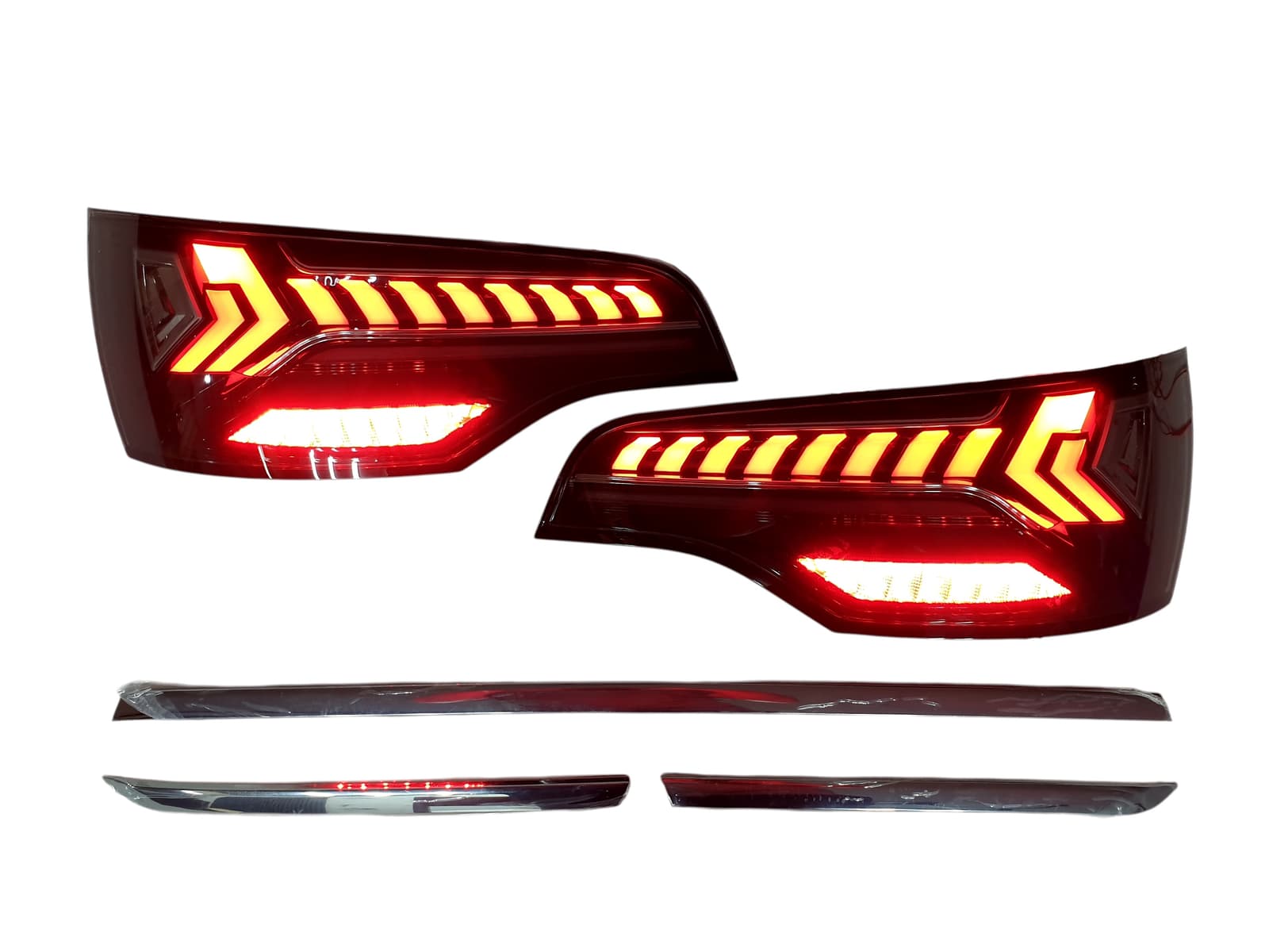 Задні ліхтарі Led (Smoke) на Audi Q7 4L 2005-2015 року 5