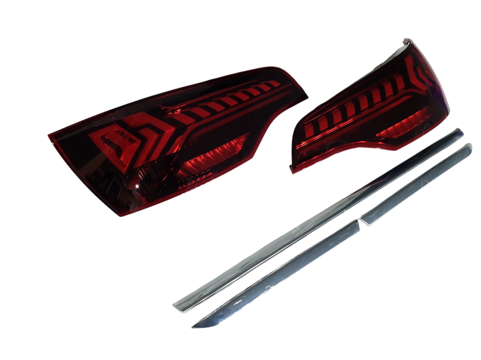 Задні ліхтарі Led (Red) на Audi Q7 4L 2005-2015 року 2
