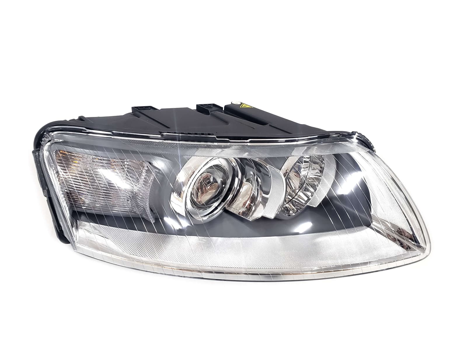 Передні фари (Bi-Xenon дорестайл) без блоків на Audi A6 C6 2004-2011 року 2