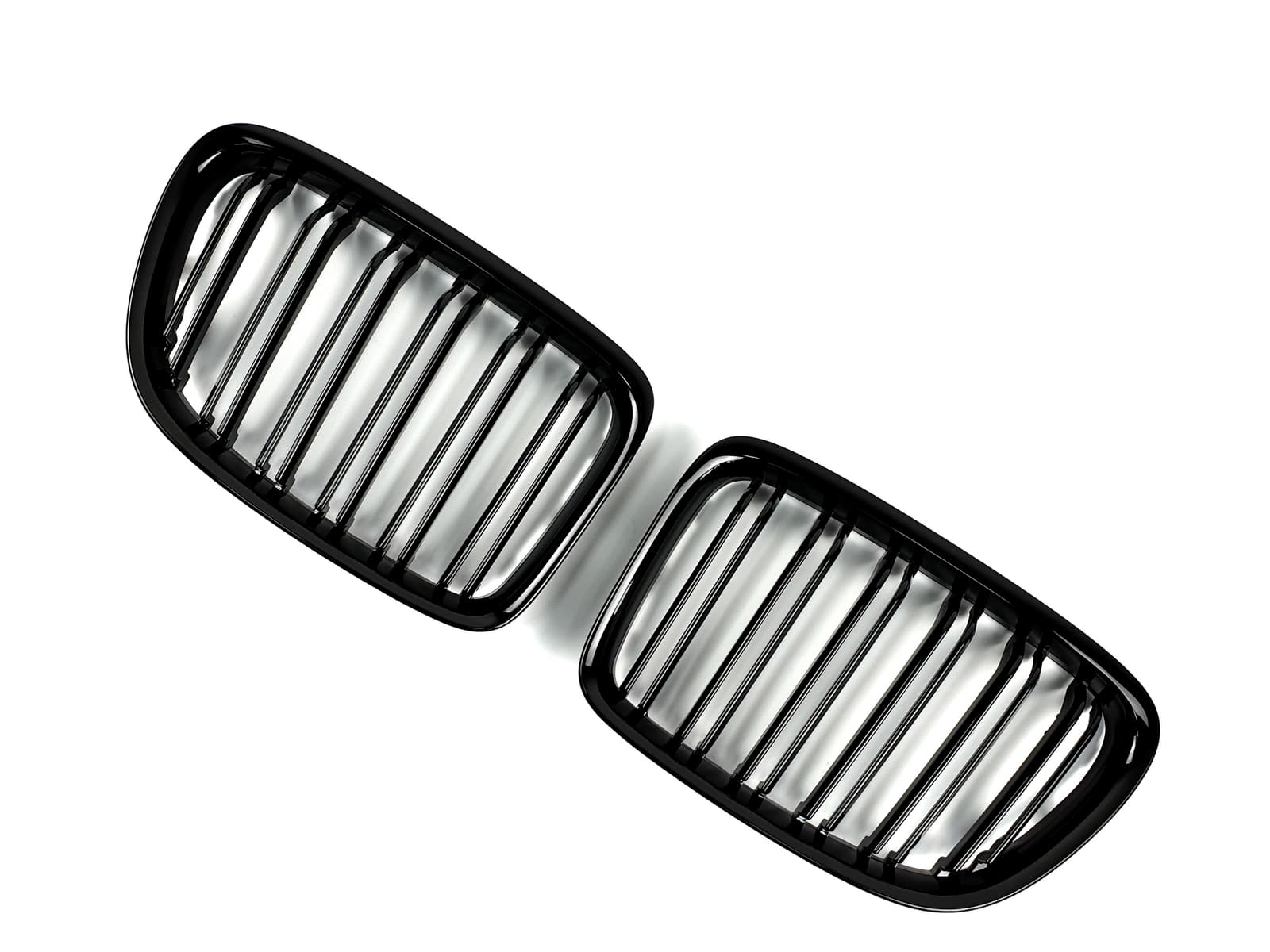 Ніздрі Чорний глянець (Подвійні M-Look) на BMW X1 E84 2009-2015 року 3