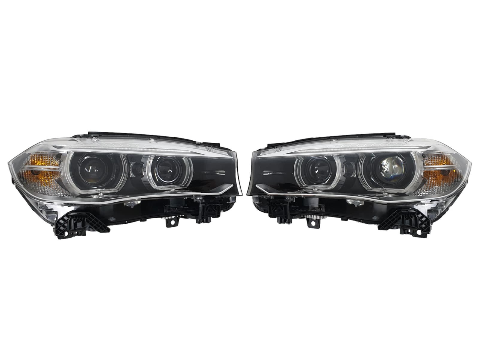Передні фари (Bi-Xenon No Adaptive) комплектні на BMW X5 F15 2013-2018 року
