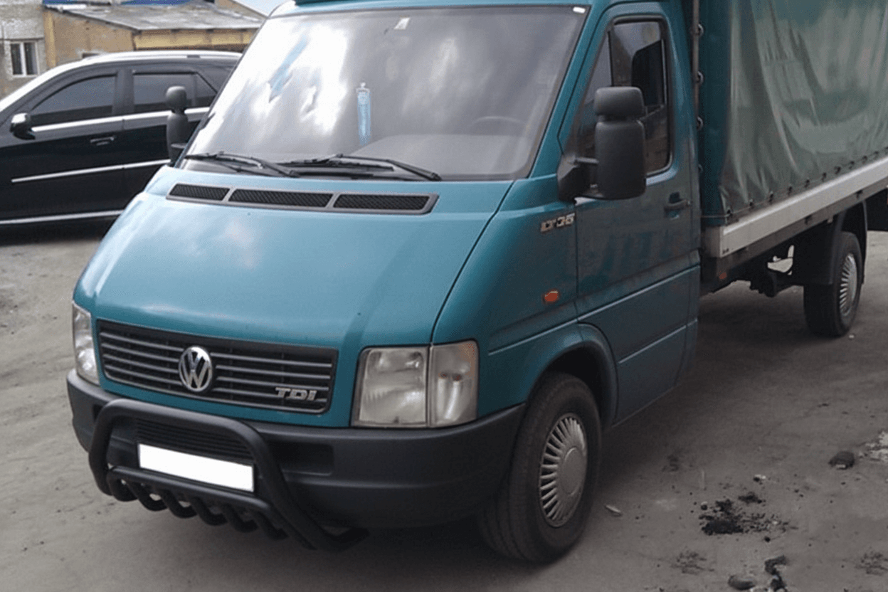 Кенгурятник WT002 Black (нерж)