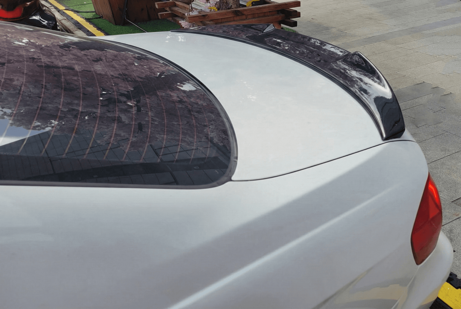 Спойлер M4-Style (для E90, чорний глянець)