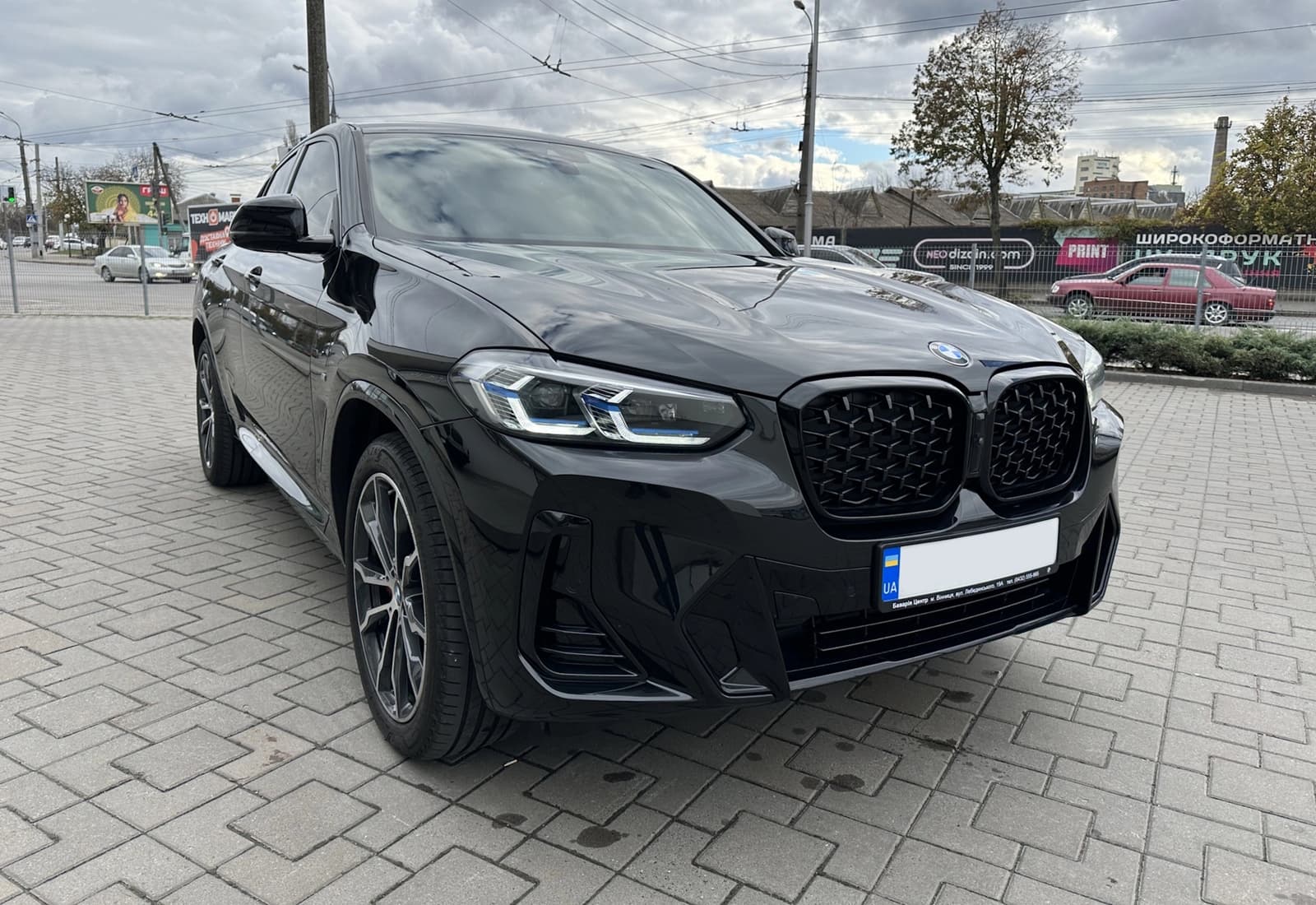 Ніздрі (Diamond All Black) на BMW X3 G01 2022-2024 року 5