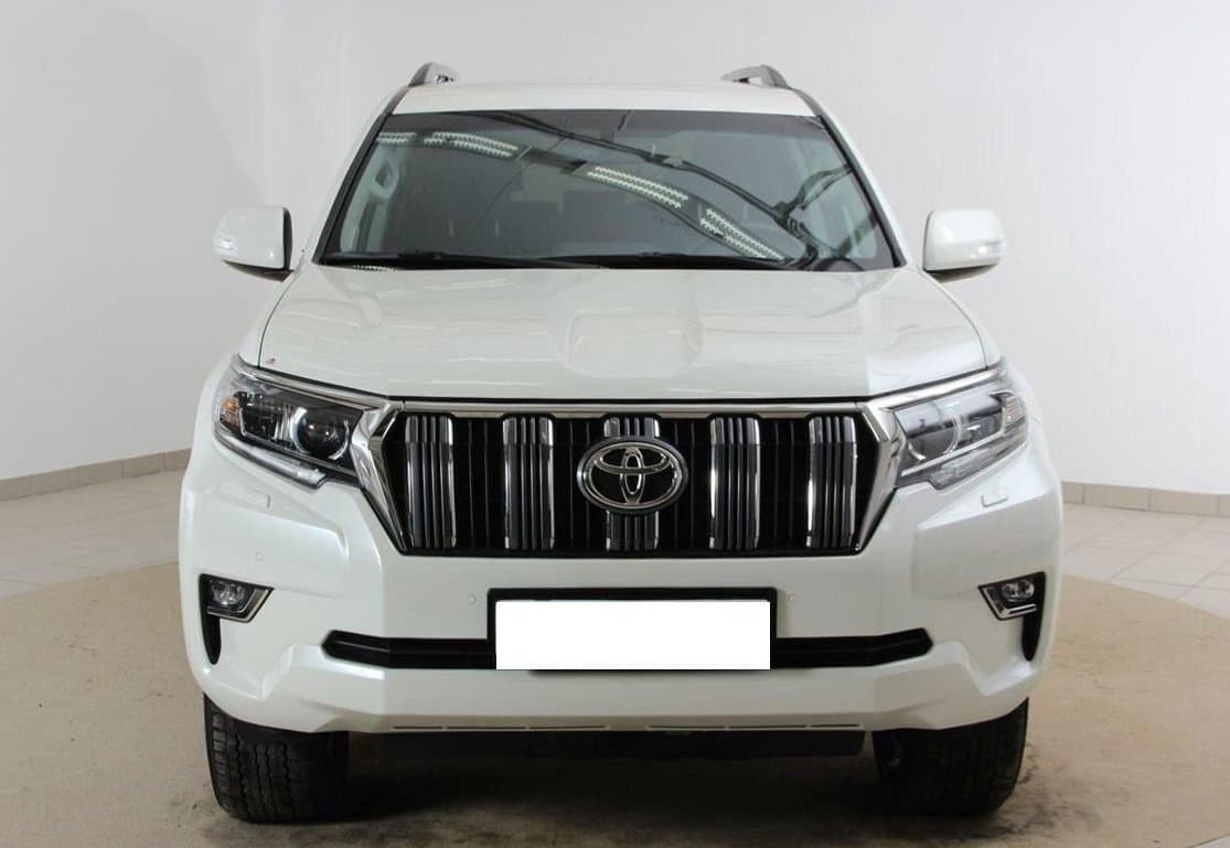 Решітка радіатора з віями Toyota Land Cruiser Prado 150 2018-2022