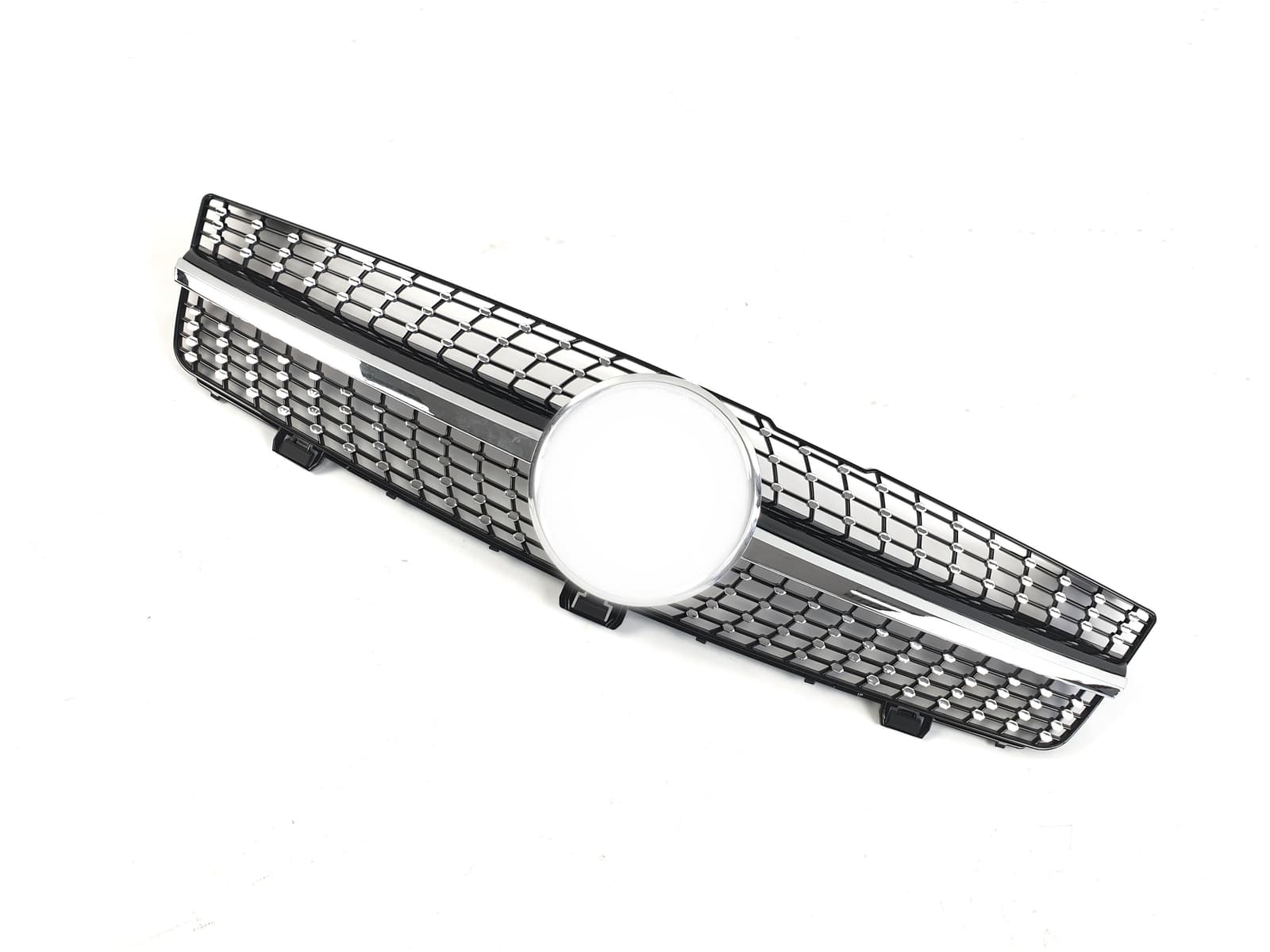 Решітка радіатора Black V2 Diamond на Mercedes-Benz CLS-Class C219 2008-2010 року 3