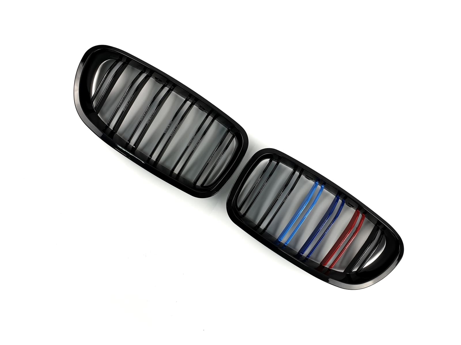 Ніздрі M-color (Подвійні M-Look) на BMW 5 Series F10 / F11 2010-2017 року 3
