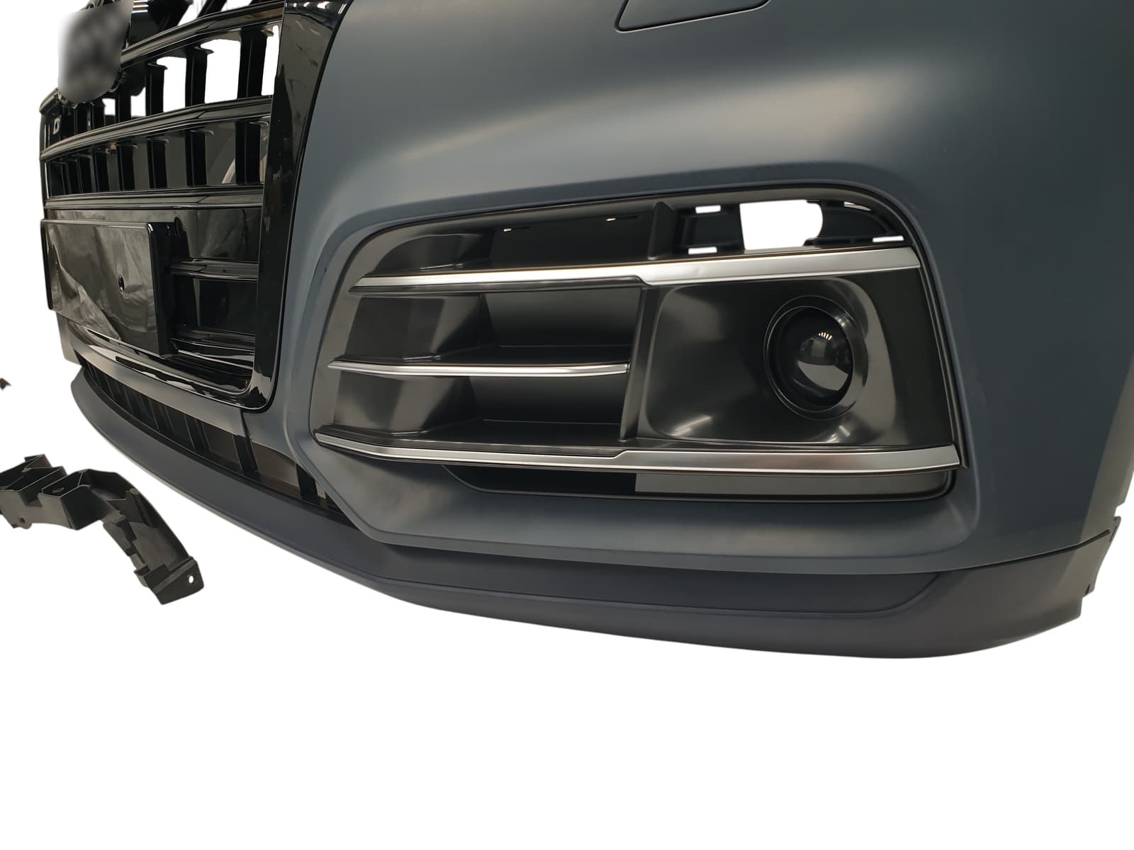 Передній бампер (S-Line) V1 на Audi Q5 80A 2016-2020 року 5