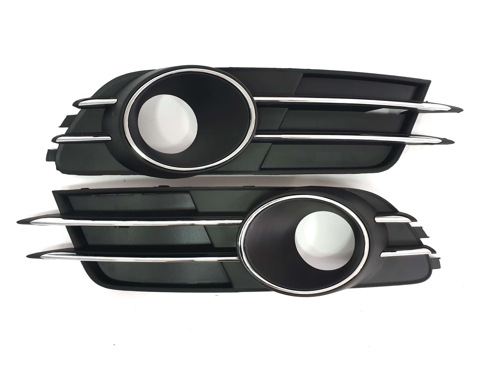 Решітки в бампер Chrome Black (Звичайні під туманки) на Audi A6 C7 2011-2014 року
