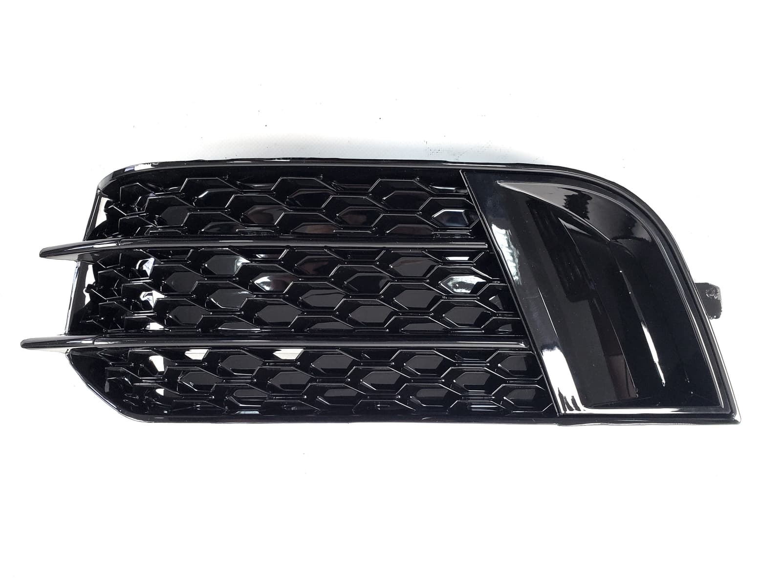 Решітки в бампер Full Black (в стилі RS1) на Audi A1 8X 2010-2014 року 4