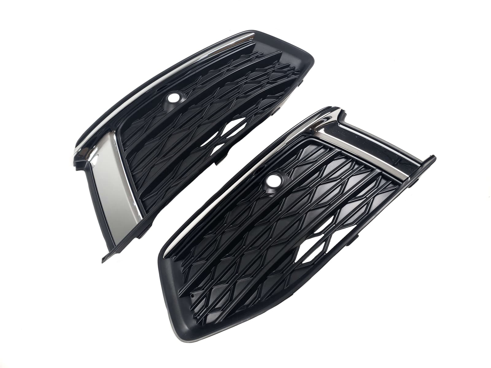 Решітки в бампер Chrome Black на Audi A6 C8 2018-2023 року 2