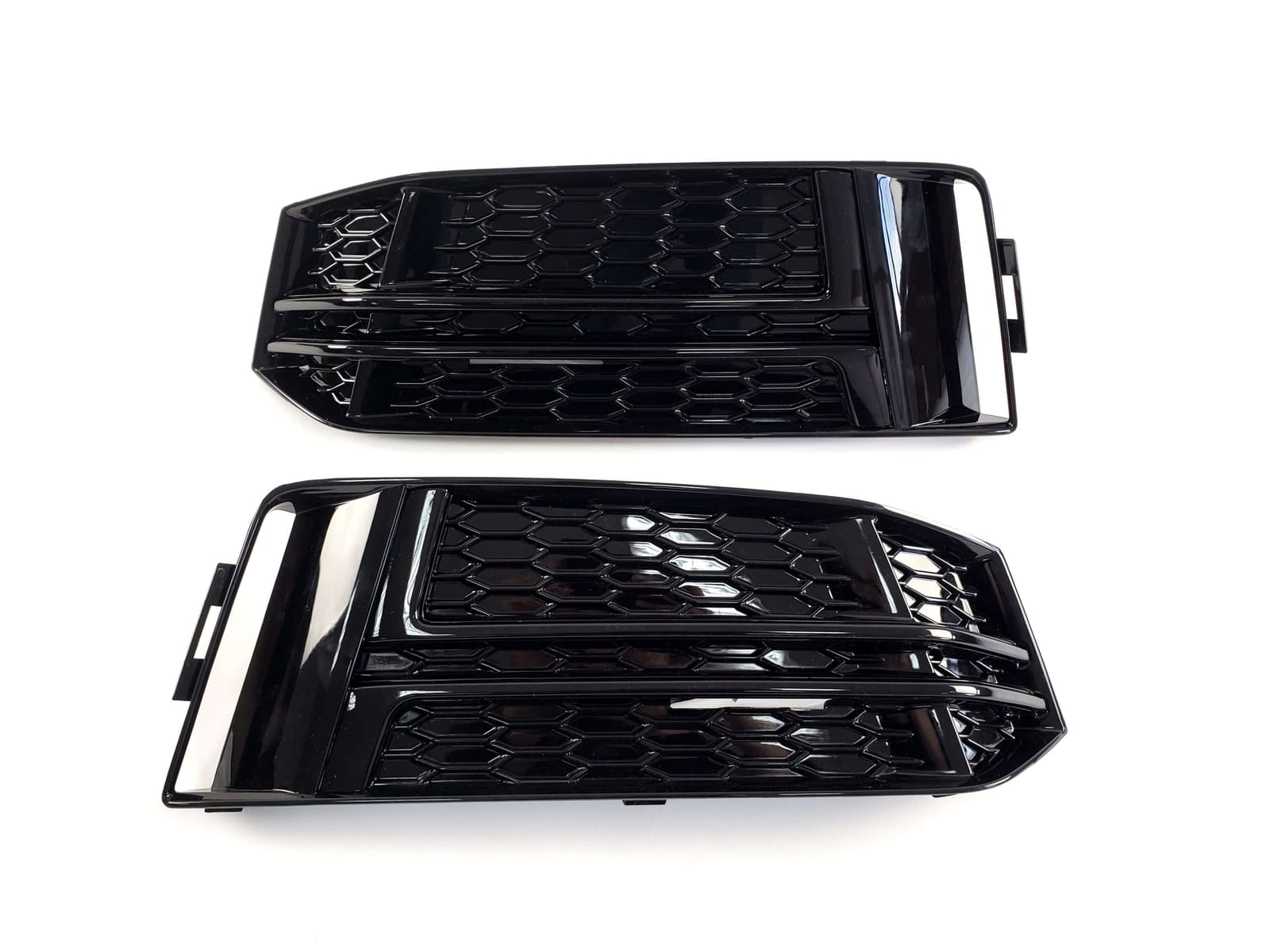 Решітки в бампер Full Black (S4) S-Line на Audi A4 B9 2015-2019 року