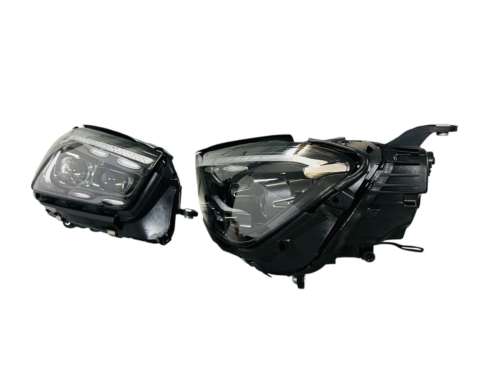 Передні фари Multibeam LCI (заміна дорестайлінг) на Mercedes-Benz GLE-Class W167 2018-2023 року 3